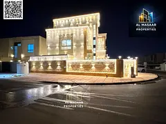 Own a corner villa on two streets, with a land area of ​​4000 sq ft, 6 master bedrooms with a ro