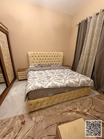 للإيجار الشهري بعجمان – شقه غرفه وصاله مع بلكونه بأطلاله مفتوحه مفروشه بالكامل فرش راقي بمطبخ مجهز بالكامل بأحدث الأجهزه