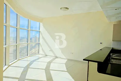 Great Price | Full Glass Windows | CALL NOW