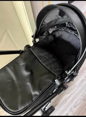 3-in-1 design (bassinet + seat + carrycot)