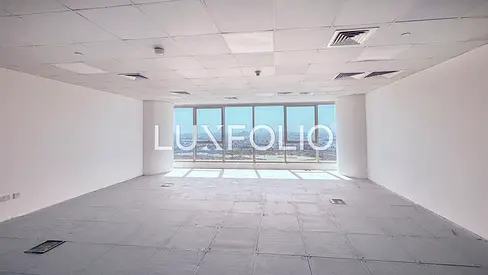 Vacant | Racecourse view | Spacious