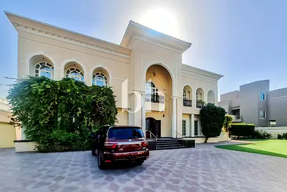 Renovated Villa | G+1+R+ SERVANT QTS | With Pool