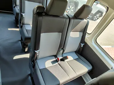 2026 Toyota HIACE 照片 16