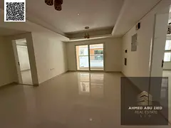 3-bedroom apartment with a living room in a new building, first occupancy, with 3 bathrooms, a disti