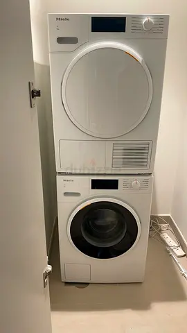 Miele Washer dryer 8kg separate set