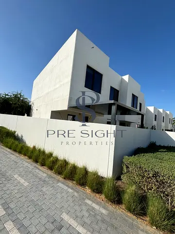 Corner unit | Hot deal | Ready to move