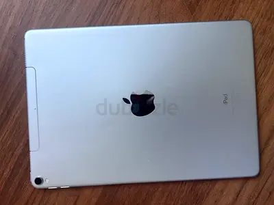 Apple iPad Pro 10.5 inch (Silver)