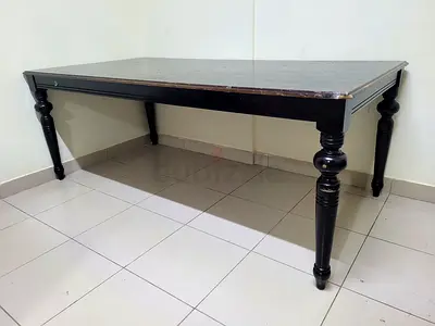 Sturdy Vintage Dining Table with 4 chairs