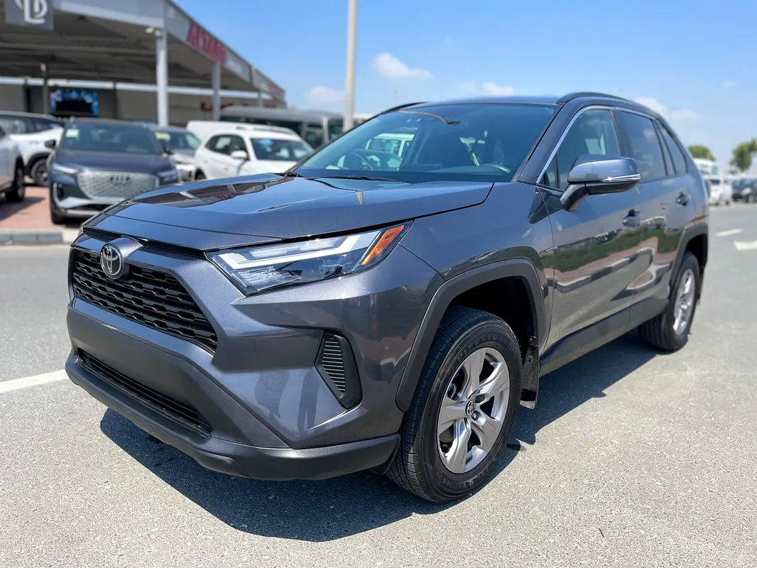 Toyota Rav 4 2025 — photo 1 of 18