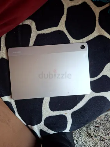 Used Samsung tablet (silver) - minor marks on back