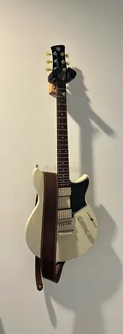 Yamaha Revstar element RSE20 with Marshal MG Amp