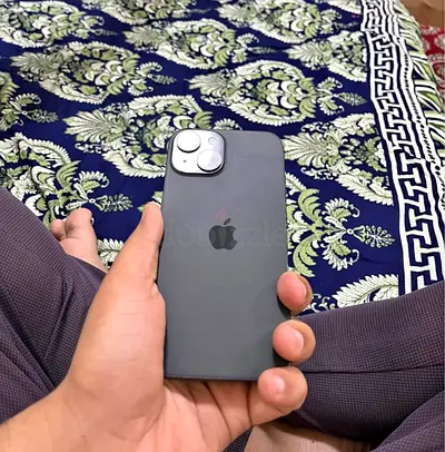 Iphone 15 black colour