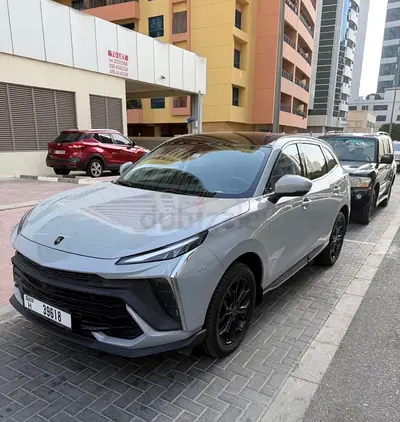 Forthing T5 HEV HYBRID 2025 like new