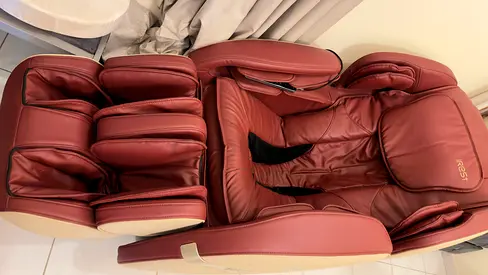 كرسي مساج و جلاية