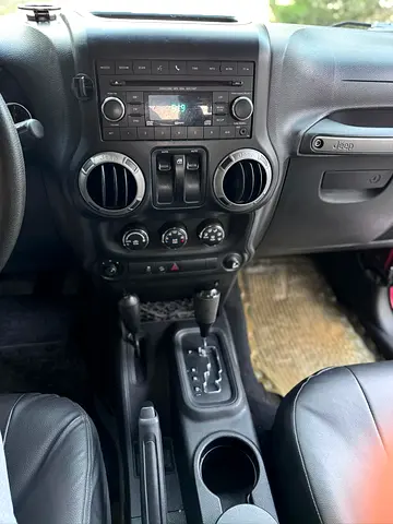 2013 JEEP WRANGLER — миниатюра 11