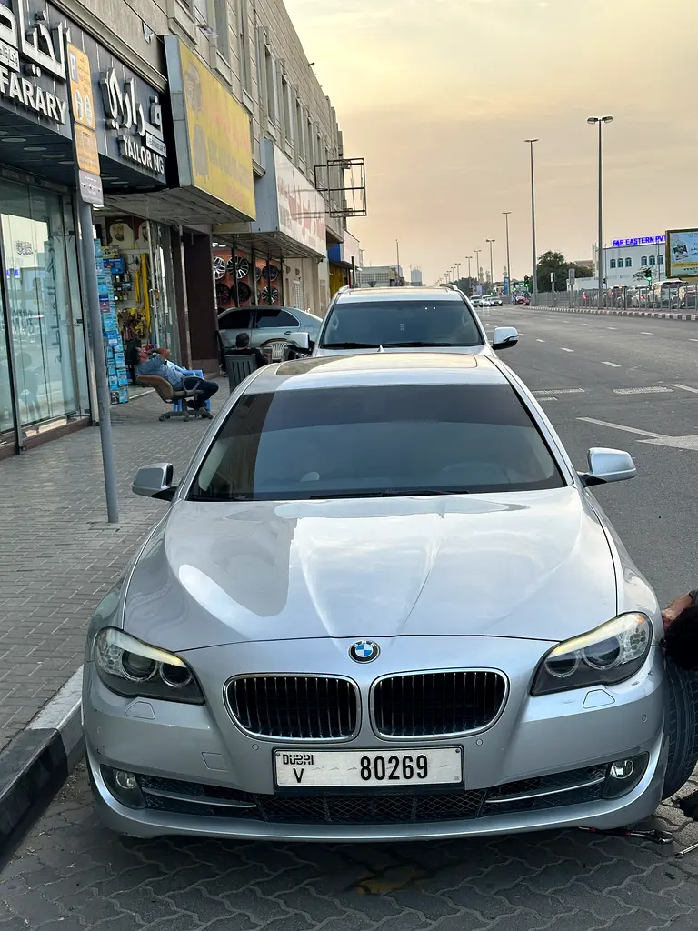 BMW 5-Series 2013 — photo 1 of 13
