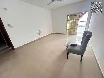 شقة غرفة وصالة منفصلة بتكييف مركزي في الروضة 2