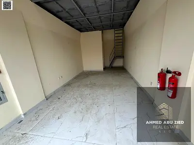 فرصه ذهبيه للاستثمار التجاري-مساحه كبيره لبدا مشروعك-موقع استراتيجي-بمنطقه حيويه-صيانات مجانيا طوال فتره الايجار بالقرب من جميع الخدمات-سهل الخدمات