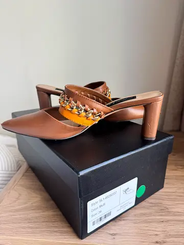 Charles  Keith , women’s shoes / mule