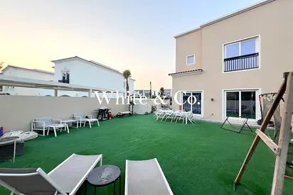 4 Bedrooms | Big Plot | Single Row Corner