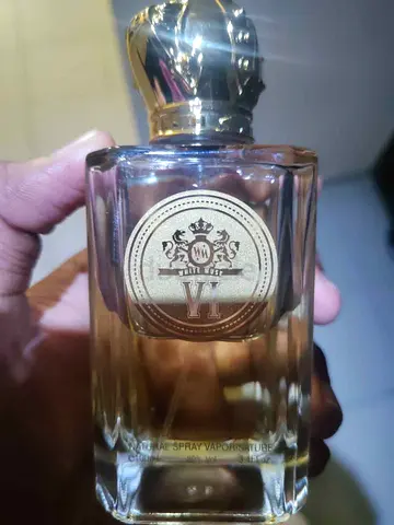 Elegant Unisex Fragrance White Musk VI - Barely Used