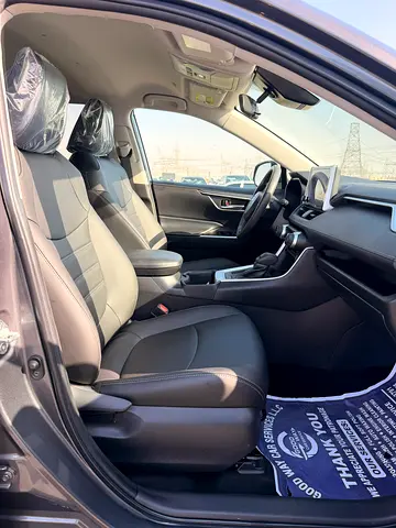 صورة 14 لـ 2023 Toyota RAV 4