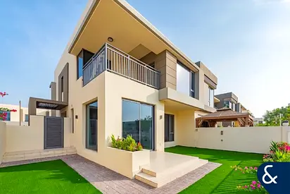 Motivated Seller | Vacant | 5 Bed | Corner
