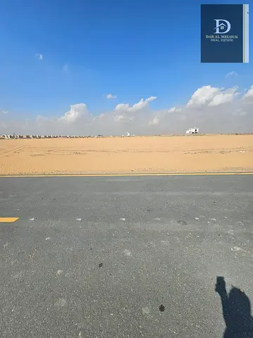 للبيع في الشارقه منطقه   روضه القرط ارض سكني   مساحه 3110 قدم   تصريح البناء ارضي   وطابقين   تملك حر جميع الجنسيات العربيه