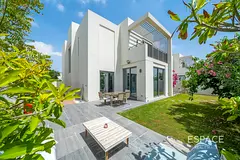 Vastu | Single Row | Backing Greenbelt