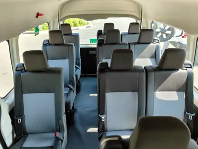 2026 Toyota HIACE 照片 15