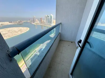 شقة غرفتين وصالة للإيجار – الخان   إطلالة بحرية بلكونة  مع باركن