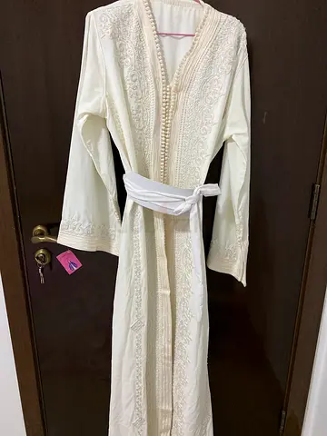 Elegant kaftan with Intricate Embroidery