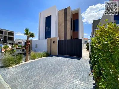 فيلا بسعر شامل رسوم التسجيل والتمليك على الشارع الرئيسي