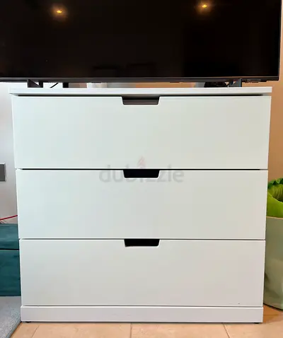Chest of Drawers in perfect conditions