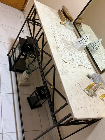 Luxury Marble Console Table – Designer Metal Frame – Excellent Condition