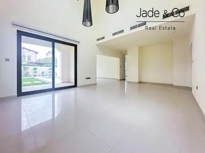 Community Expert | Clean Upkeep | Single Row