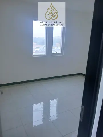 غرفتين وصالة على الشارع الرئيسي بالمويهات 3 – مقابل مدارس الشويفات