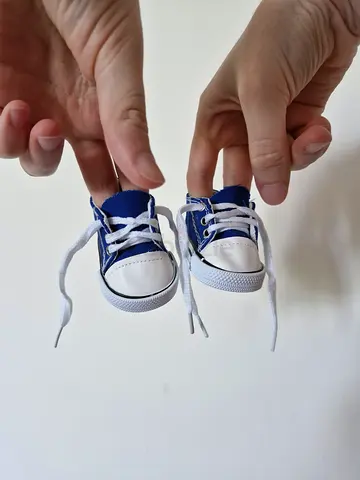 Doll converse shoes for American girl, 2 pairs blue and black