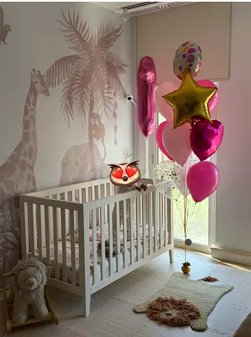 Super Deal - Pottery Barn Crib - convertible kit and Matress included