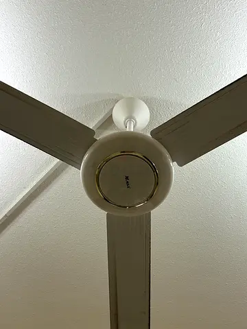 مروحة سقفية