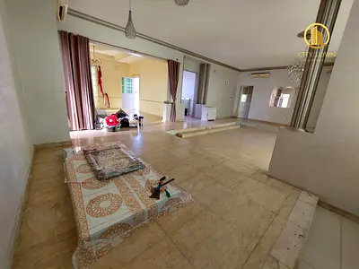 Spacious 7 bedroom villa hall , majlis all master rooms with lawn area / sharjah airport area