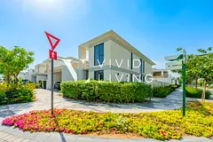 Vacant Soon | Corner Plot | Private Location