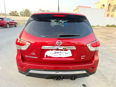 2017 Nissan Pathfinder SL - GCC Specs