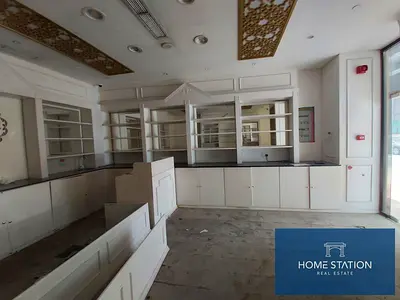 UNIQUE LOCATION SHOP AVILABLE NEAR MALL OF EMIRATES