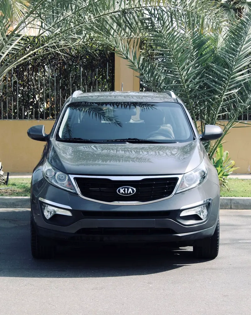 Kia Sportage 2014 — photo 1 of 19
