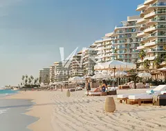 Spacious 2BR Study | Beachfront | Prime Investment