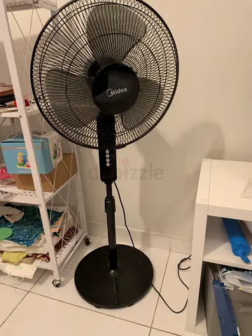 Midea Stand Fan - Reliable and Efficient Cooling