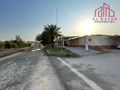 🏡 فيلا للإيجار في الخزام – معيشة واسعة ومريحة
