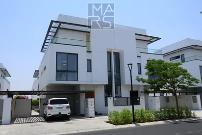 A prime location at the heart of the seven Emirates