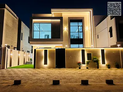 A luxurious villa with spacious areas and a practical design, suitable for families, with a swimming pool and maid's room, ready to move in.